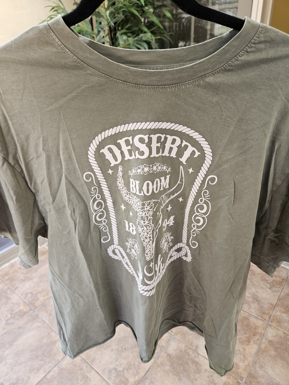 Men's Olive Green 'Desert Bloom' Graphic Tee